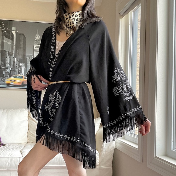 Bohemian embroidered fringe kimono - Picture 1 of 15